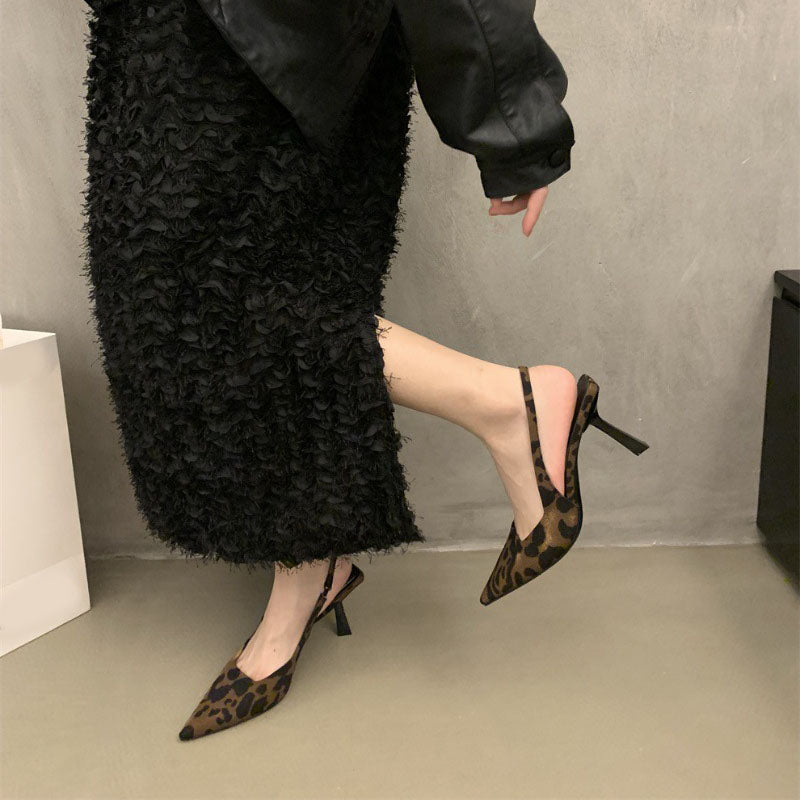 Pointed toe slingback shoes