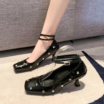 Square toe classical high heels