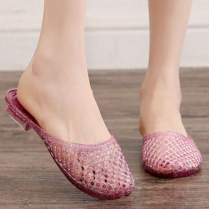 Soft and breathable summer slippers