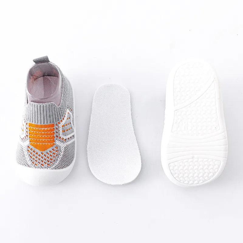 Breathable mesh children's socks and boots