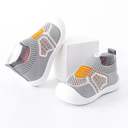 Breathable mesh children's socks and boots