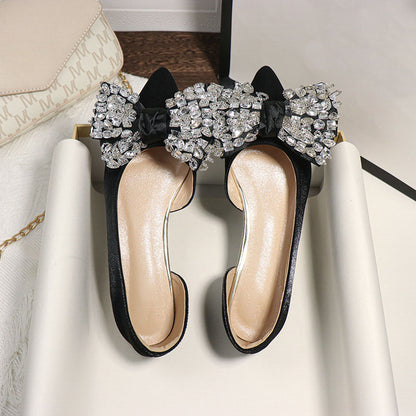 Pointed toe rubber sole bow flats