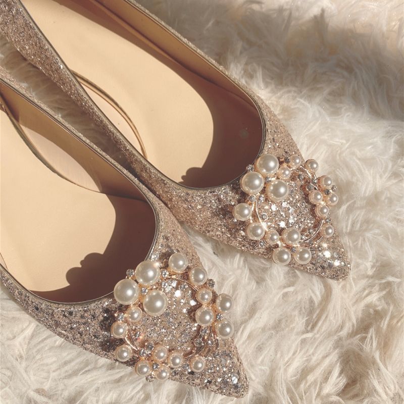 Pointed toe rhinestone and pearl shoes