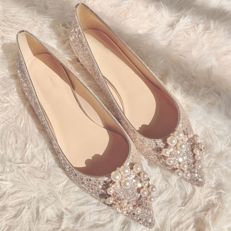 Pointed toe rhinestone and pearl shoes