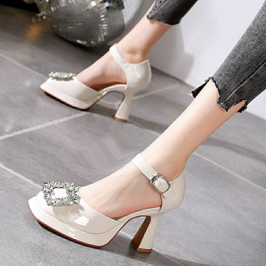 Enamel rhinestone pumps